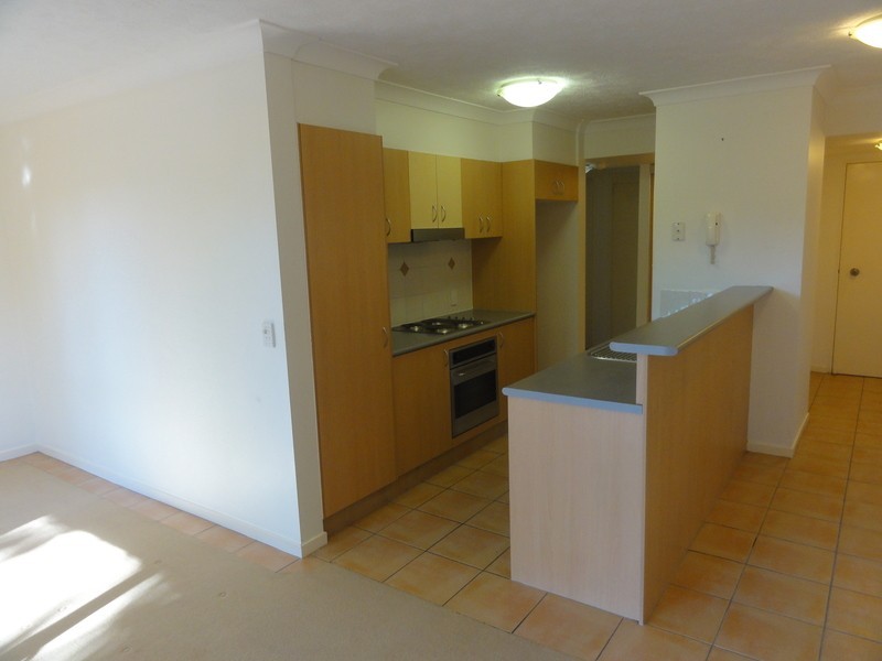 3 Tate Street, Southport QLD 4215