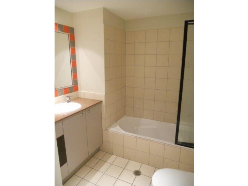 2/451 Gregory Terrace, Spring Hill QLD 4000