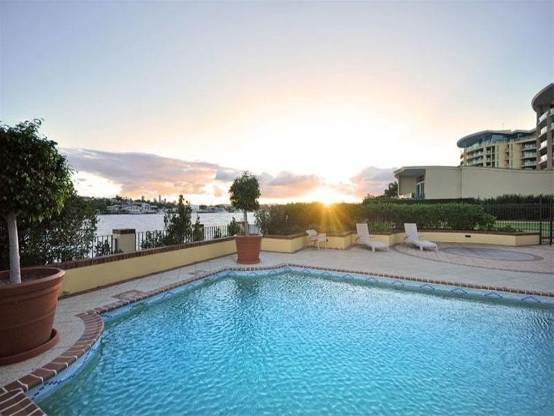 24/23 Harbour Rd, Hamilton QLD 4007