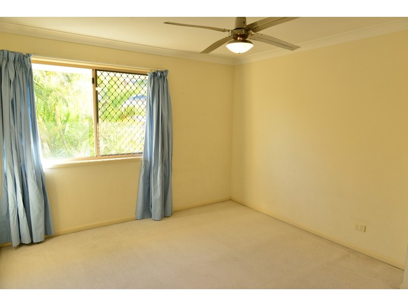 Saint Andrew street, Kuraby QLD 4112