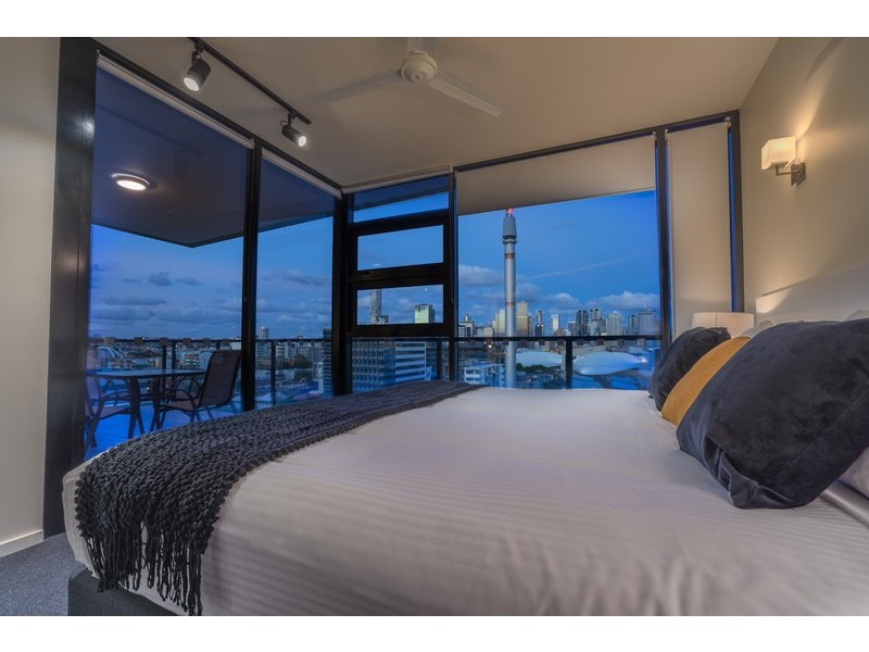 2084/9 Edmondstone Street, South Brisbane QLD 4101