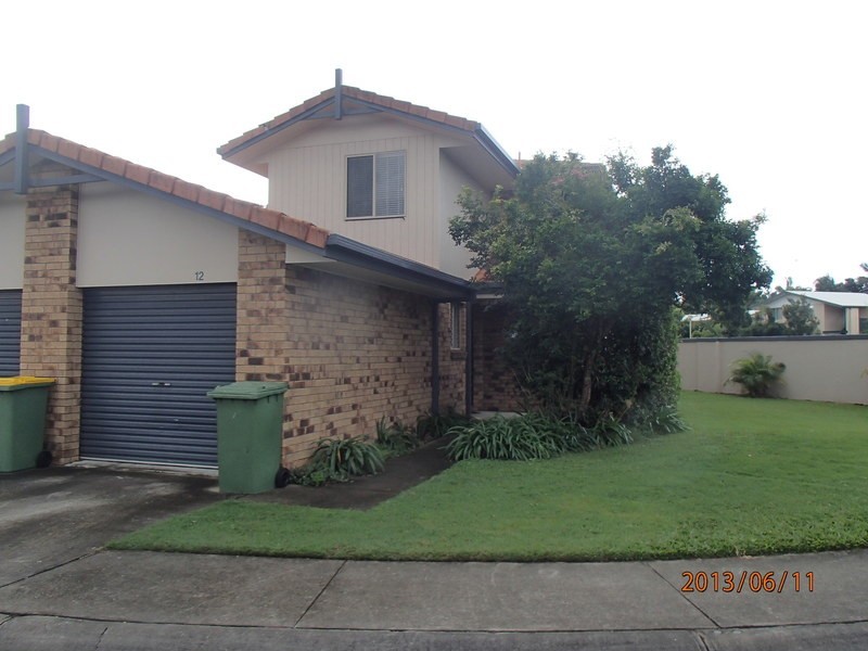townhouse @ 11 waterford court, Bundall QLD 4217
