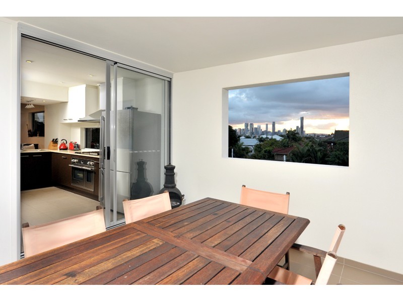 5 Malcolm St, Hawthorne, Bulimba QLD 4171