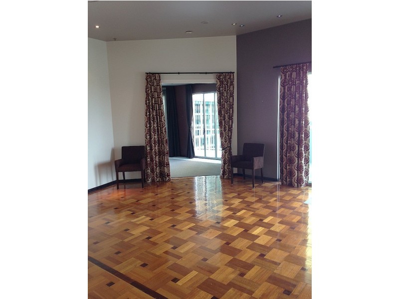 18/30 Tank Street, Brisbane City QLD 4000