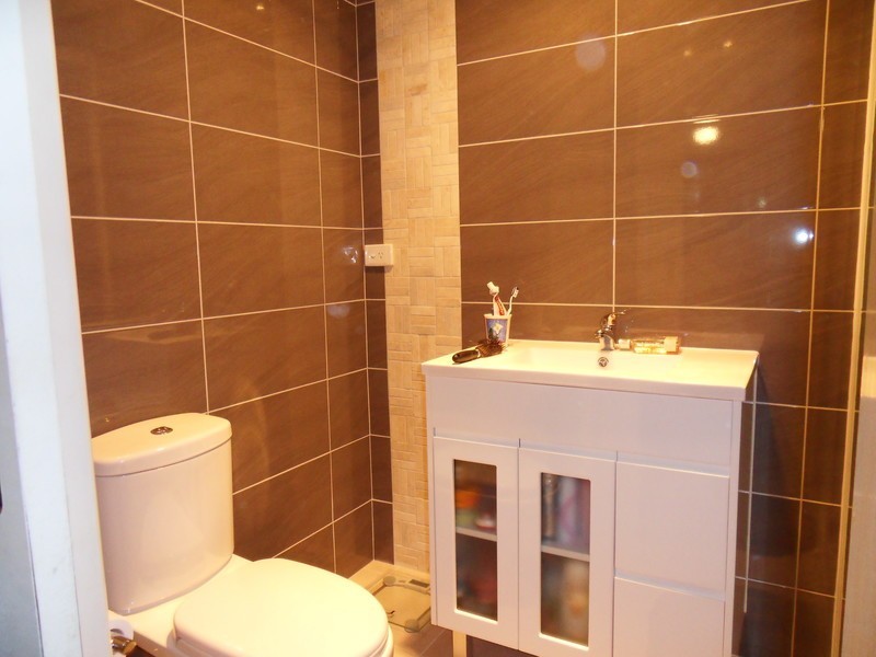 modern villa  @ 11 waterford court, Bundall QLD 4217