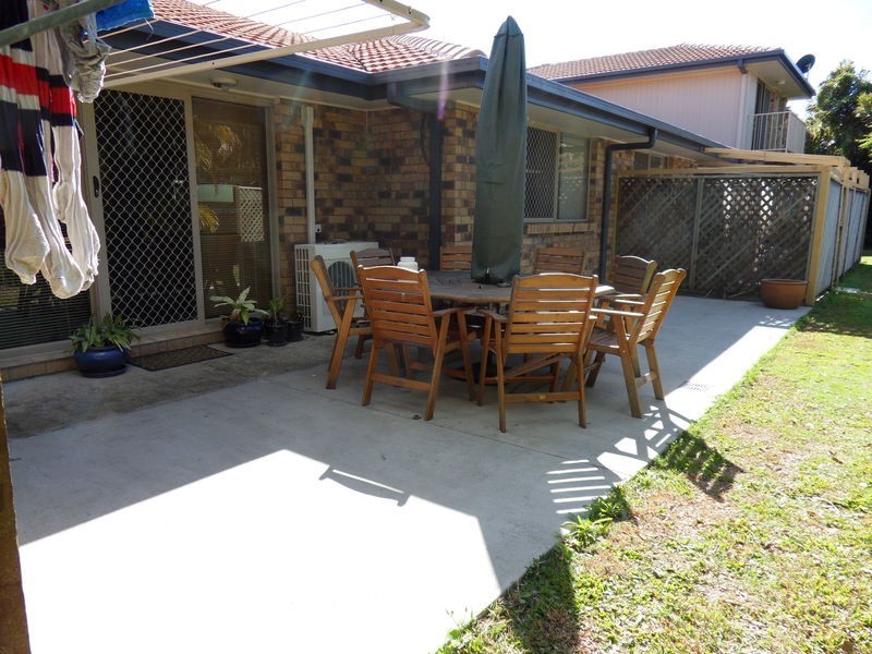 modern villa  @ 11 waterford court, Bundall QLD 4217