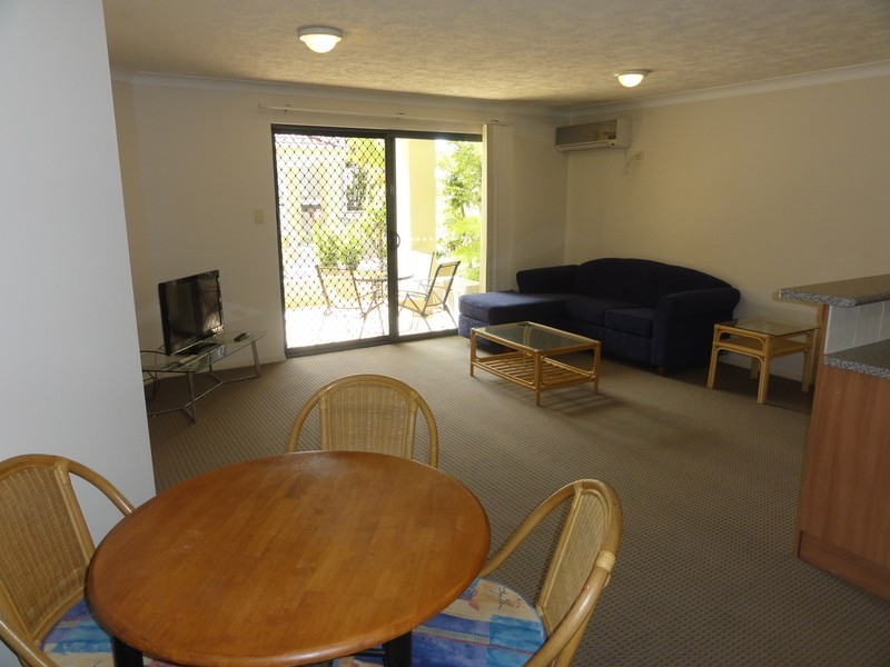 8 Whitby Street, Southport QLD 4215