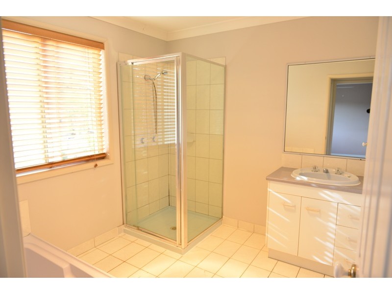 106 Saint Andrew Street, Kuraby QLD 4112