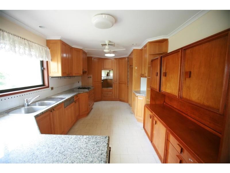 37 Veta St, Robertson QLD 4109