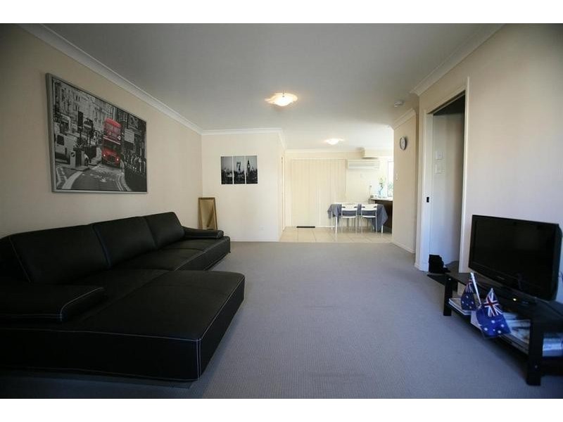 28 Coora Steet, Wishart QLD 4122