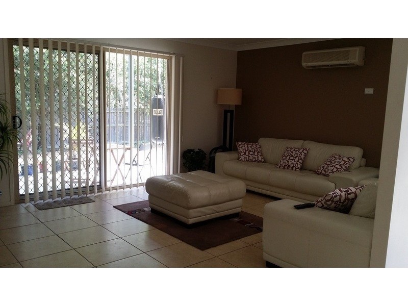 11  Earnshaw Street, Calamvale QLD 4116