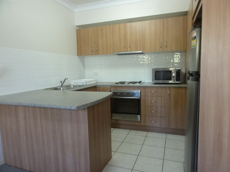 8 Whitby Street, Southport QLD 4215