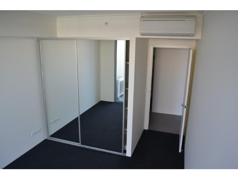 209/45 Boundary Road, Woolloongabba QLD 4102