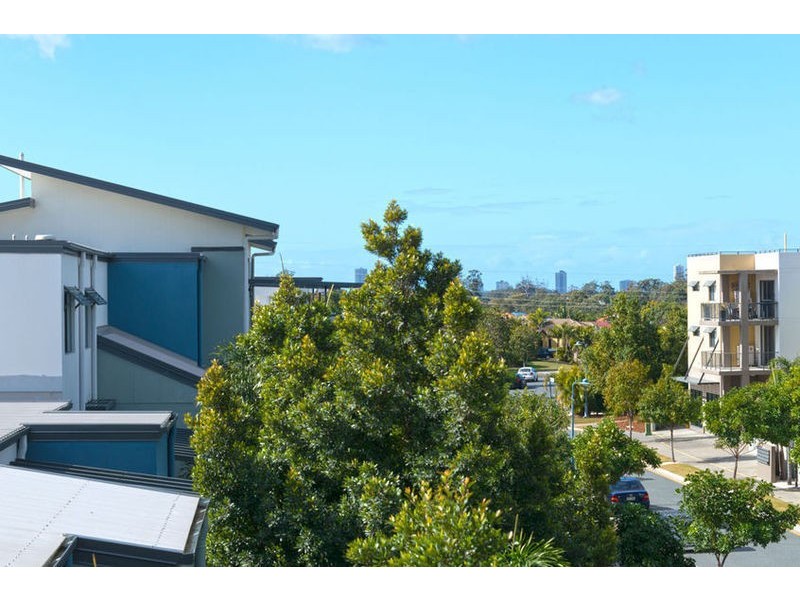 D02 1 Acacia Crt, Robina QLD 4226