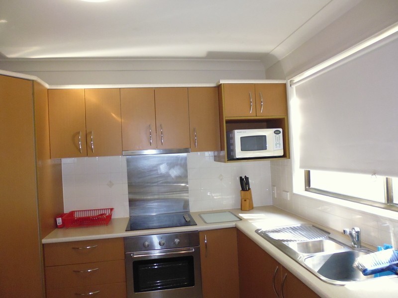 2-8 North Shore Ave, Varsity Lakes QLD 4227