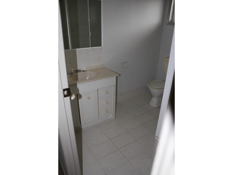 201/15 Vitko St, Woodridge QLD 4114