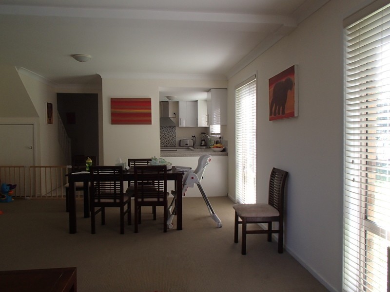 townhouse @ 11 waterford court, Bundall QLD 4217