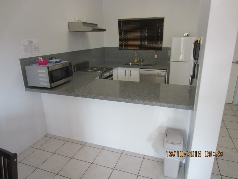 205/191 McLeod Street, Cairns North QLD 4870