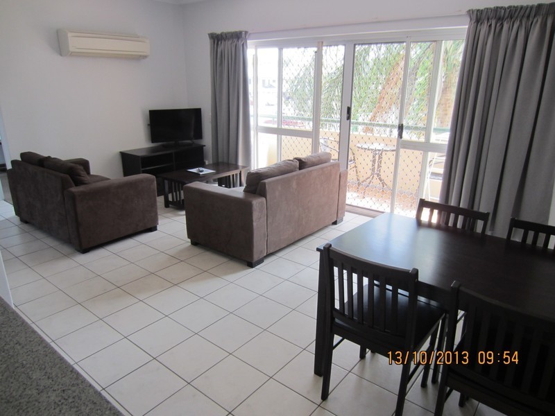 205/191 McLeod Street, Cairns North QLD 4870