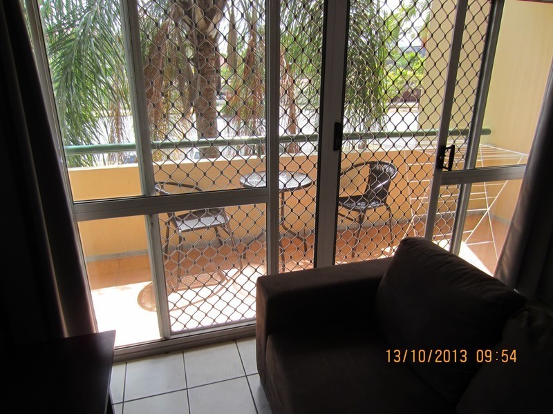 205/191 McLeod Street, Cairns North QLD 4870