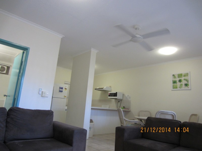 202/191 McLeod Street, Cairns North QLD 4870