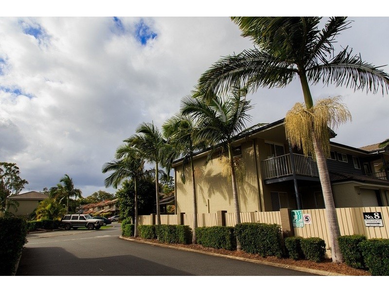 2/8 Earnshaw Street, Calamvale QLD 4116