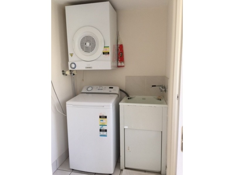 48/125 Pappas Way, Carrara QLD 4211