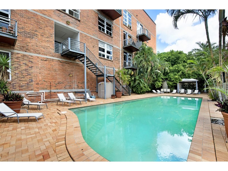 110  110 Macquarie St, Teneriffe QLD 4005