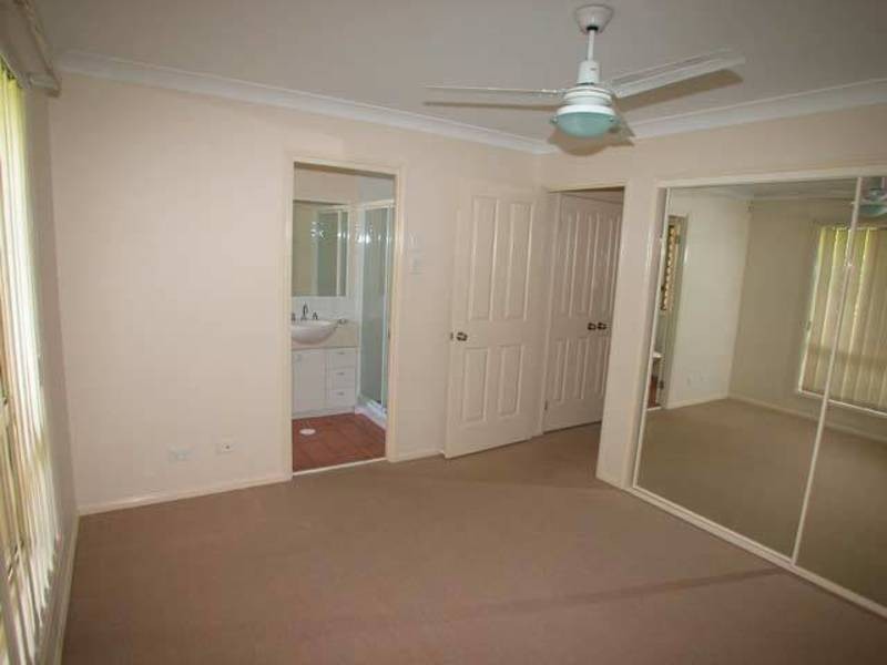 62  Coora St, Wishart QLD 4122