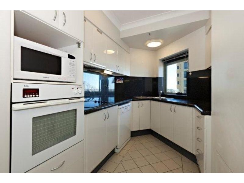 17F3/35  Howard Street, Brisbane QLD 4000