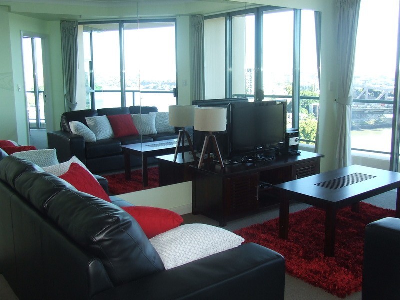 17F3/35  Howard Street, Brisbane QLD 4000