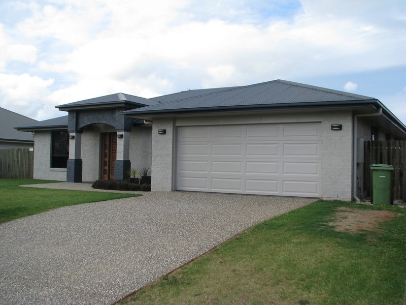 43 Nioka  Drive, Highfields QLD 4352