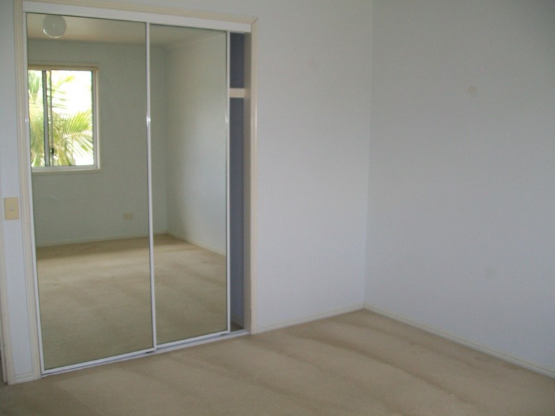 67/125-129 Pappas Way, Carrara QLD 4211