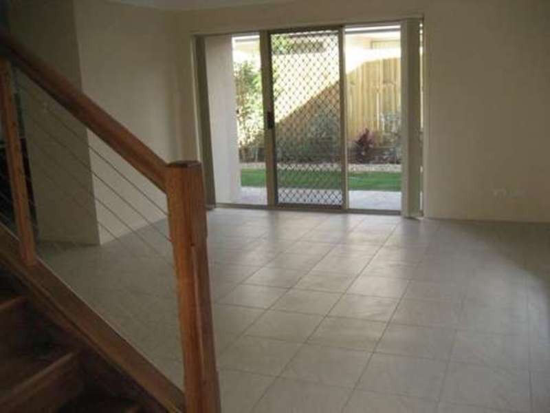 38/2  Weir Drive, Upper Coomera QLD 4209