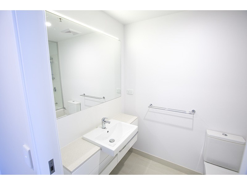 17 Bath Street, Labrador QLD 4215