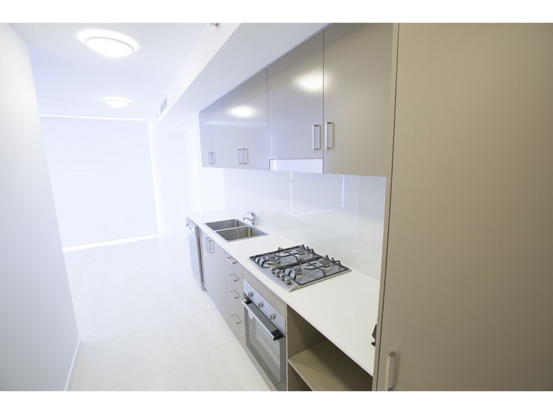 17 Bath Street, Labrador QLD 4215