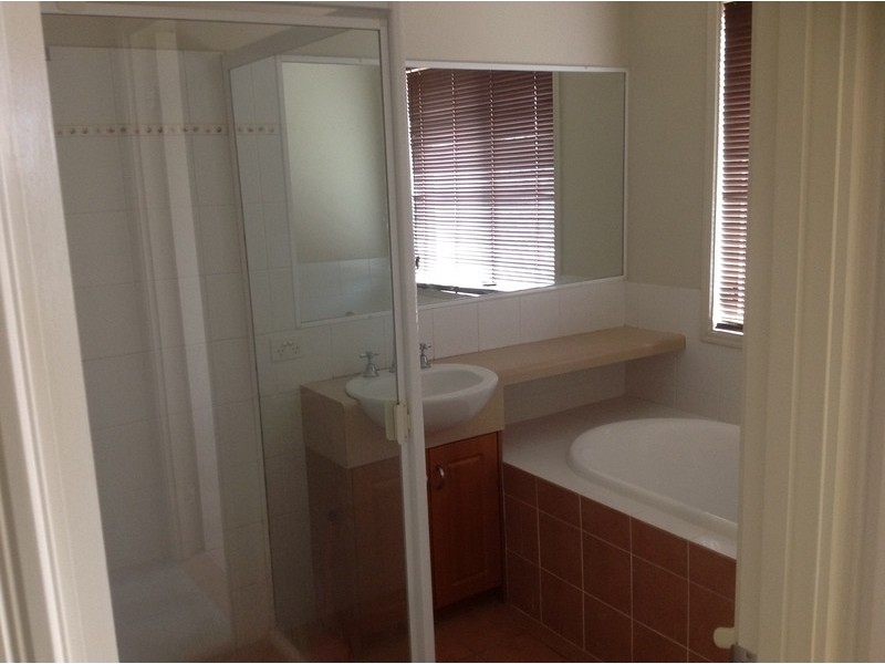 12 Coneybeer Place, Eight Mile Plains QLD 4113