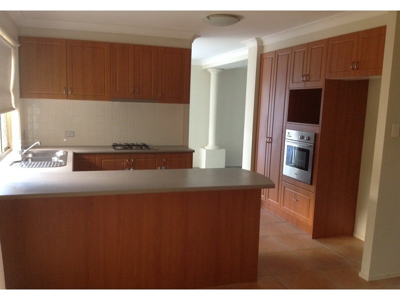 12 Coneybeer Place, Eight Mile Plains QLD 4113