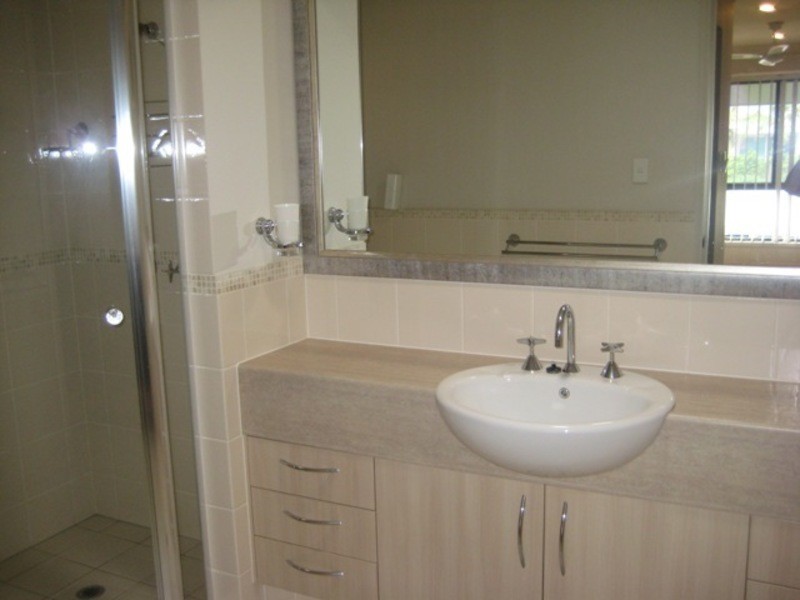 2-8  North Shore Ave, Varsity Lakes QLD 4227