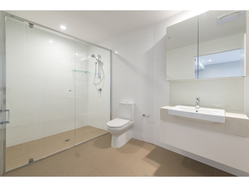 1/37D Harbour Road, Hamilton QLD 4007