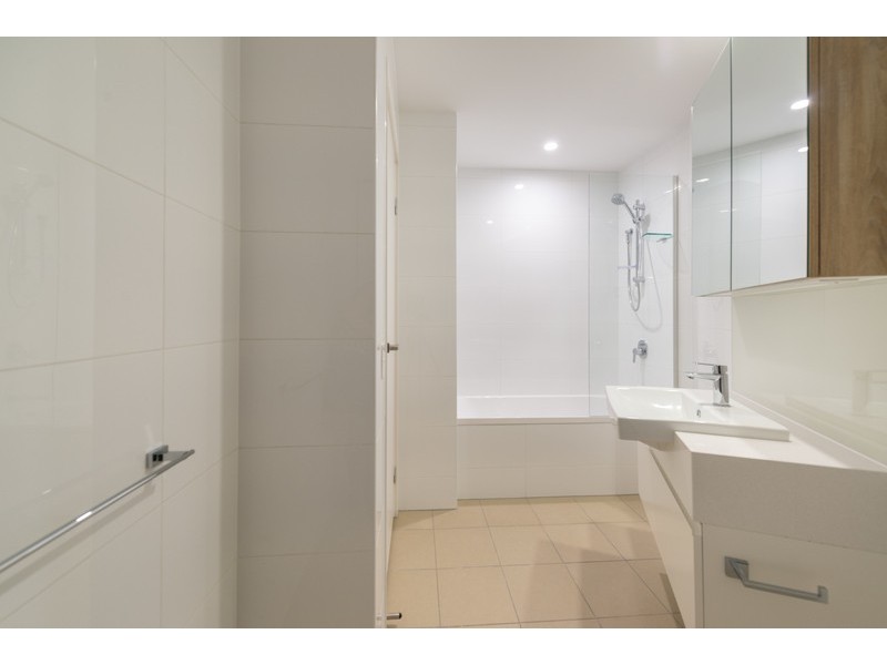 1/37D Harbour Road, Hamilton QLD 4007