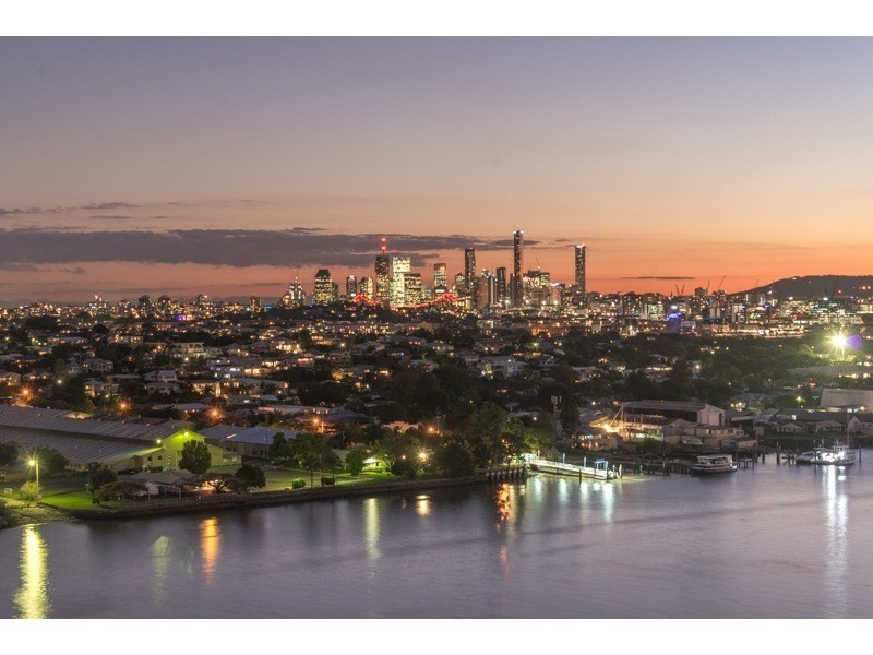 21111/37D Harbour Road, Hamilton QLD 4007