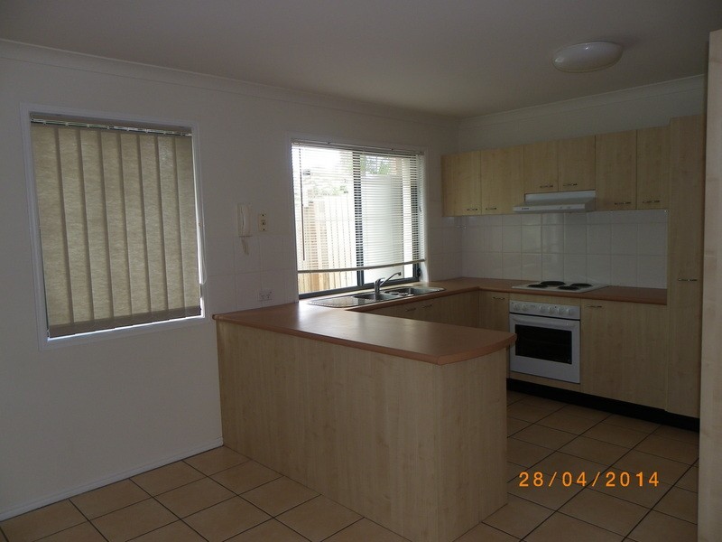 35/1-15 Santa Isobel Blvd, Pacific Pines QLD 4211