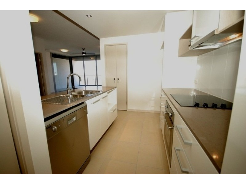 141/129-133 Laver Drive, Robina QLD 4226