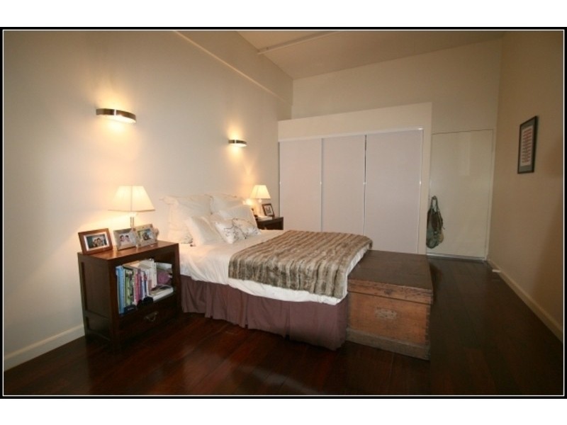 56 Chermside St, Teneriffe QLD 4005