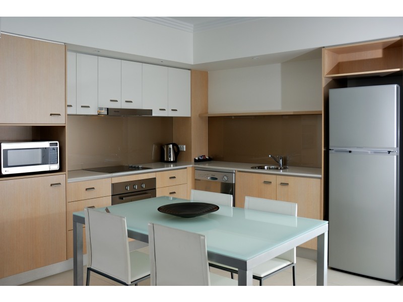 81/19 Lake Street, Varsity Lakes QLD 4227