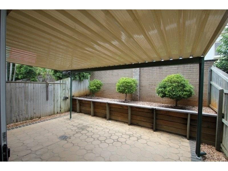 16 Arcadia Street, Eight Mile Plains QLD 4113