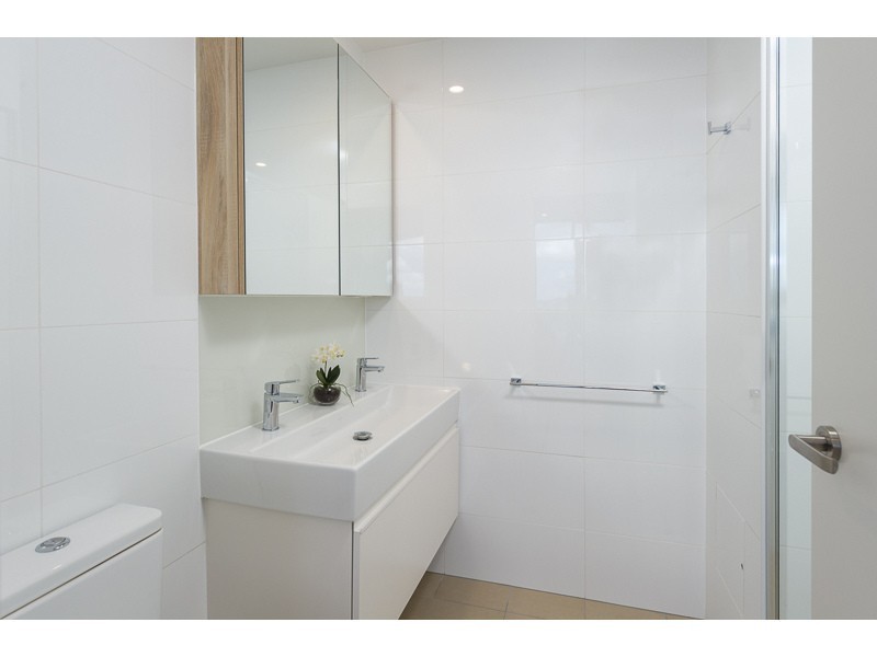 123/37D  Harbour Road, Hamilton QLD 4007