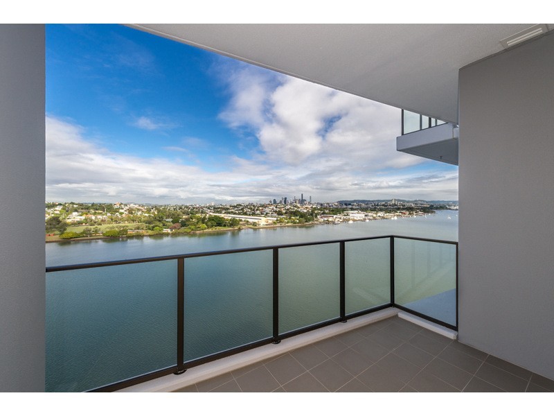 2134/37D  Harbour Road, Hamilton QLD 4007