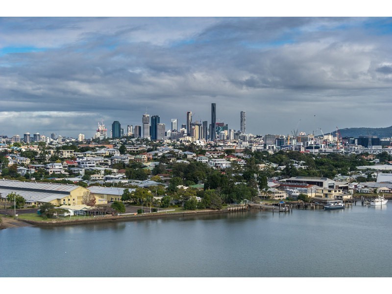 2134/37D  Harbour Road, Hamilton QLD 4007